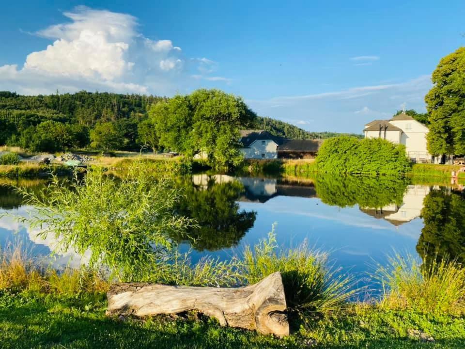 Penzion A Restaurace Belecky Mlyn Pteni 외부 사진