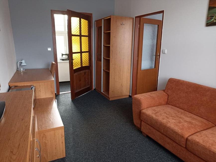 Penzion A Restaurace Belecky Mlyn Pteni 외부 사진